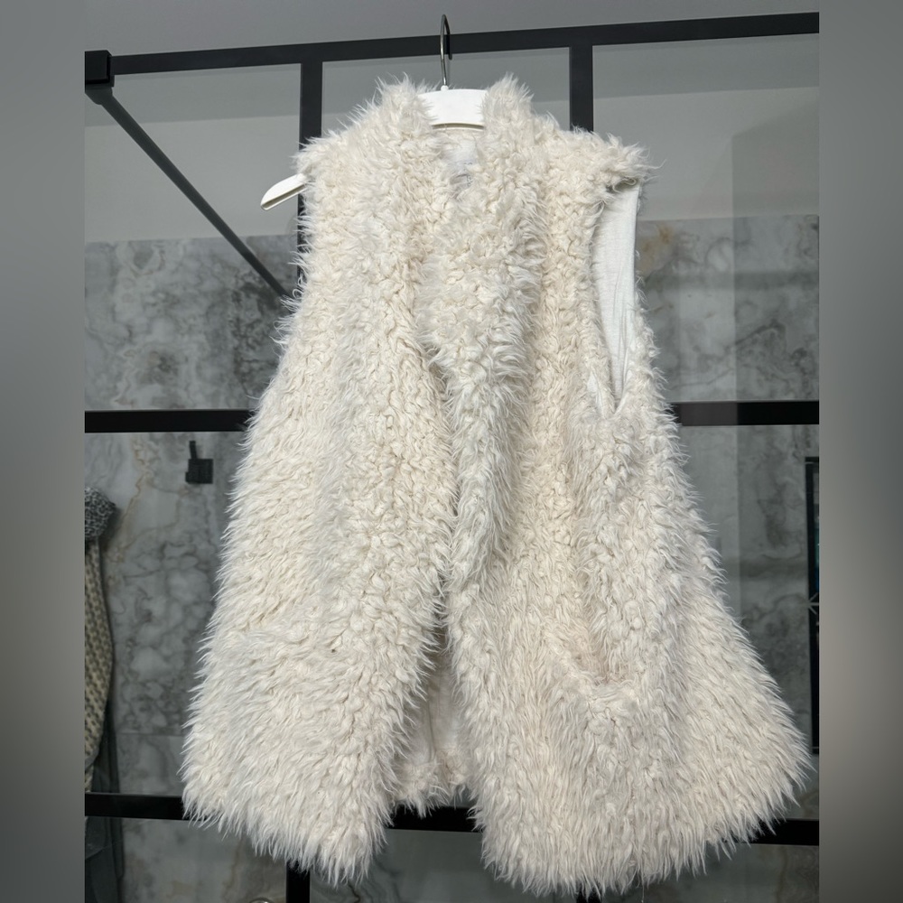 Toni Sherpa Vest